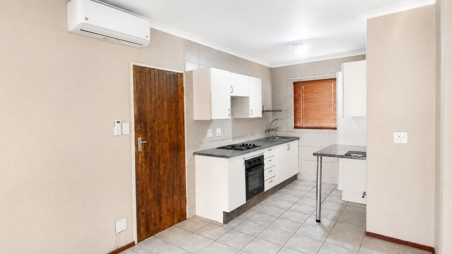 2 Bedroom Property for Sale in Safari Gardens North West